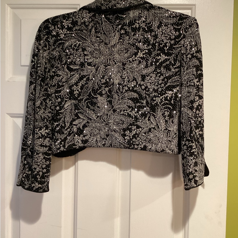 Crop Sequence Jacket - Picture 4 of 6